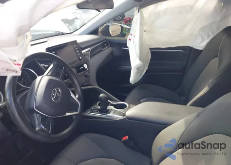 2022 Toyota Camry Le из США, поврежденный, VIN 4T1C11AK5NU045575